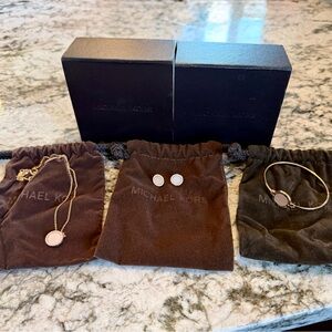 Michael Kors MK Heritage Rose Gold and Pink Mother-of-Pearl Jewelery Set